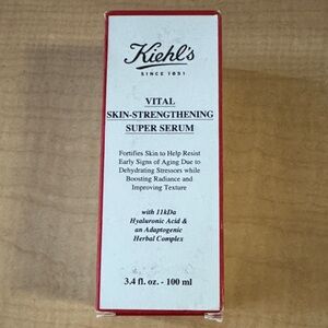 Kiehl's Vital Skin-Strengthening Super Serum - Red and White